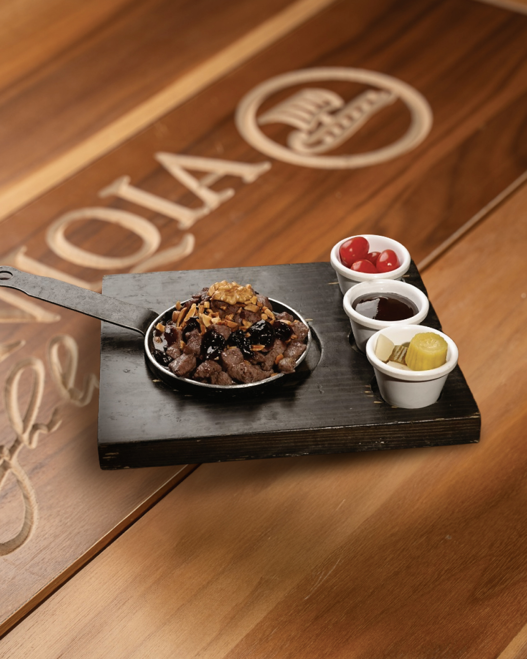 راس عصفور بالكرز